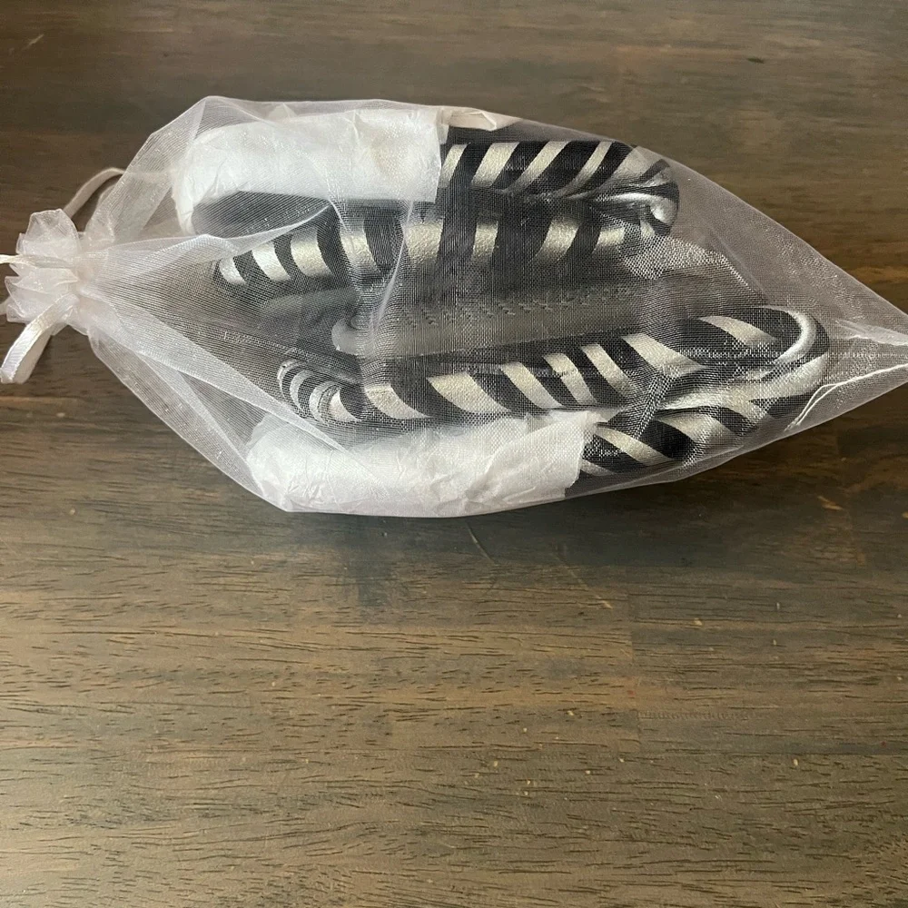 THE STOREHOUSE FLATS Stylish Zebra Print Flats SZ 7 new